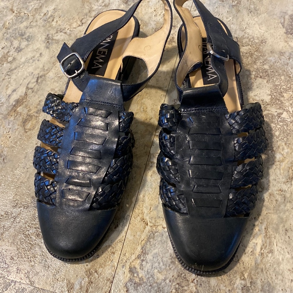 Vintage fisherman’s sandals